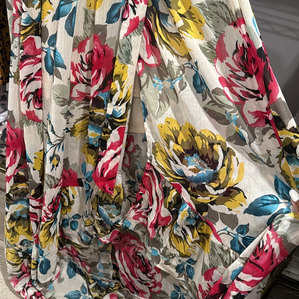 Floral Maxi Dress - Picture 5 of 9